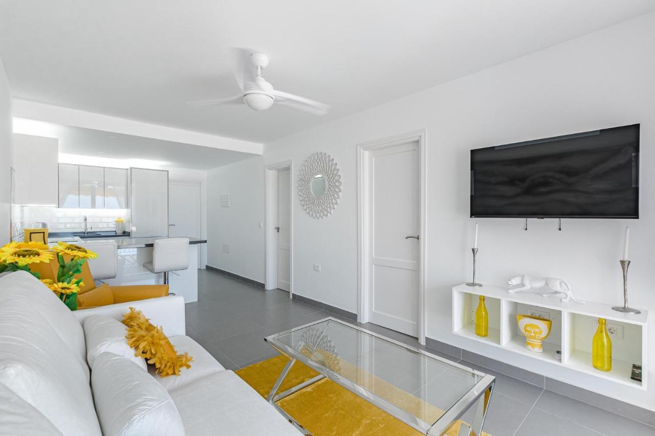 Buenavista Sunflower Apartment In Playa La Arena Puerto de Santiago  Exterior photo