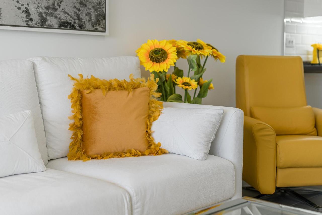 Buenavista Sunflower Apartment In Playa La Arena Puerto de Santiago  Exterior photo